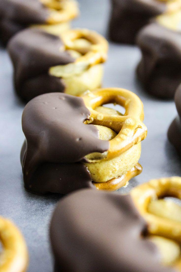 Vegan Chocolate Peanut Butter Pretzel Bites
