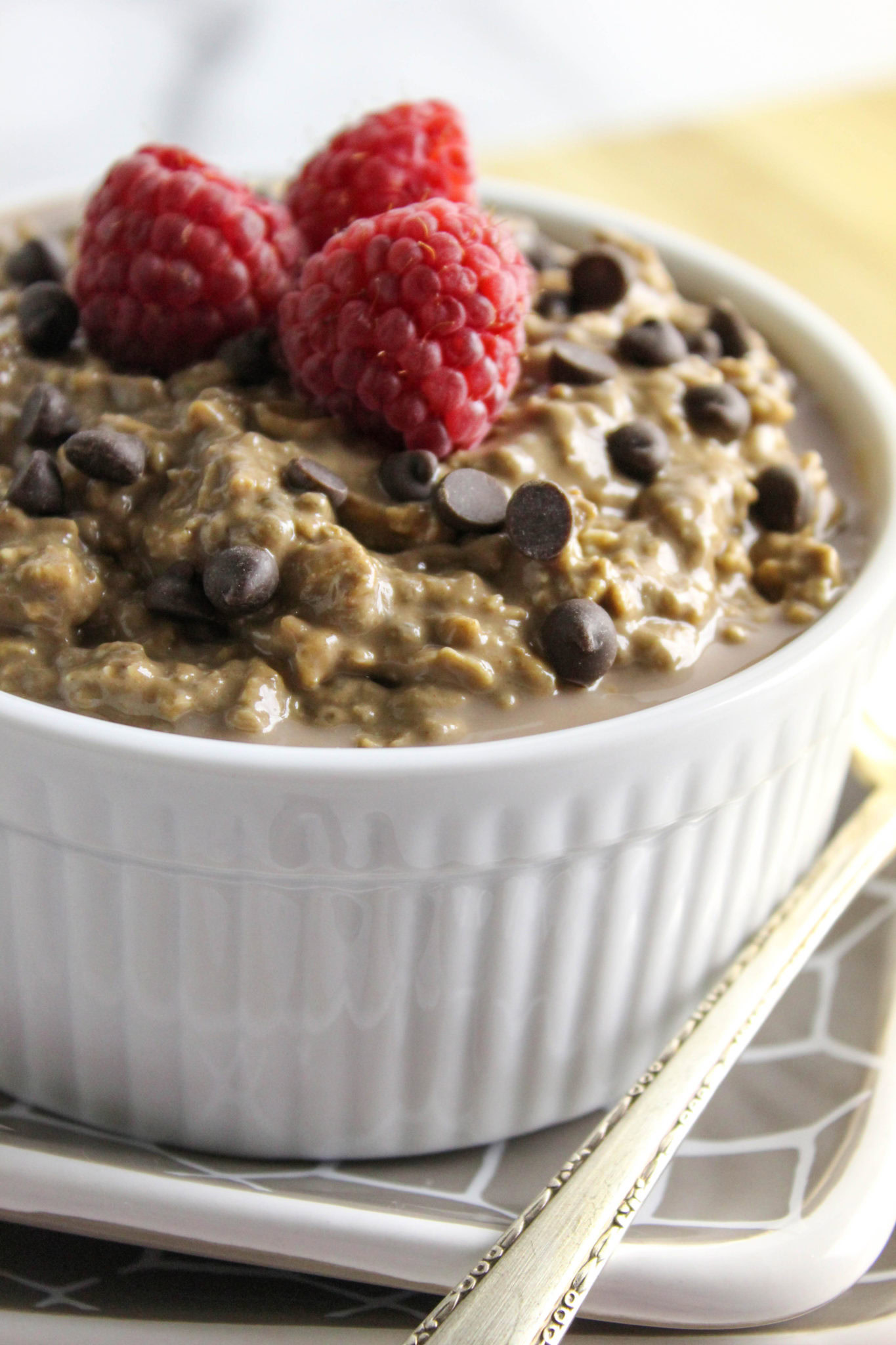 Vegan Brownie Batter Overnight Oatmeal