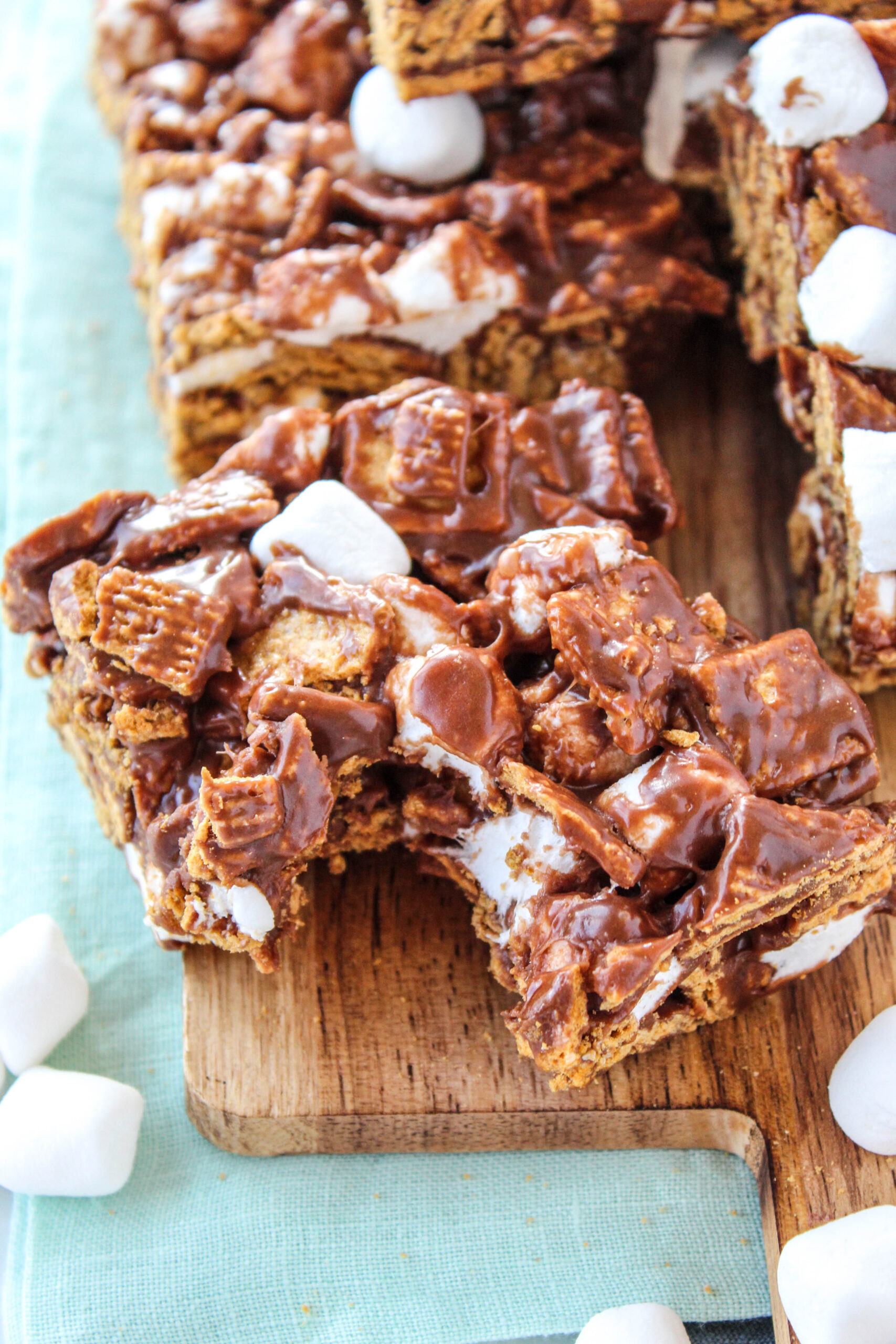 Golden Graham S'mores Bars Recipe