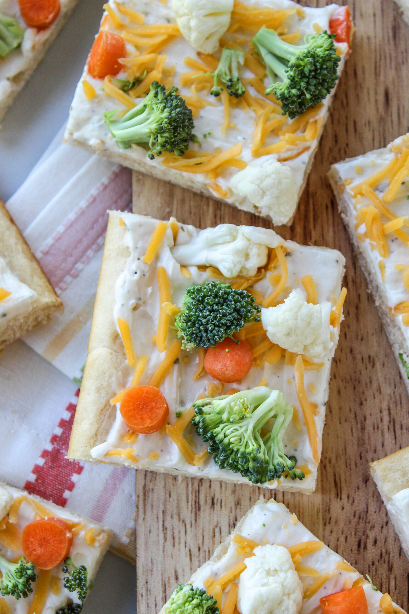 Veggie Pizza with Crescent Roll Recipe