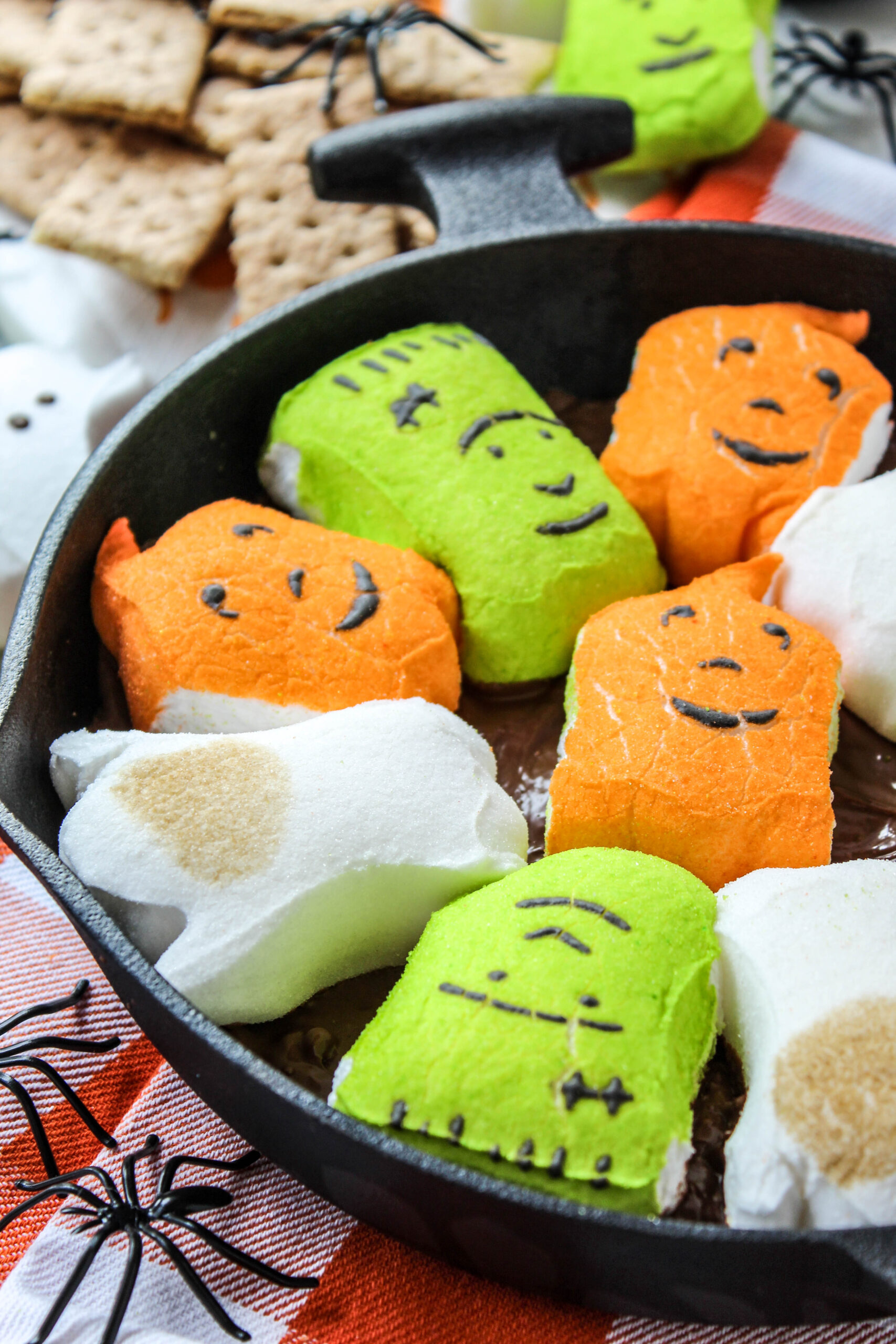 Halloween S’mores Dip