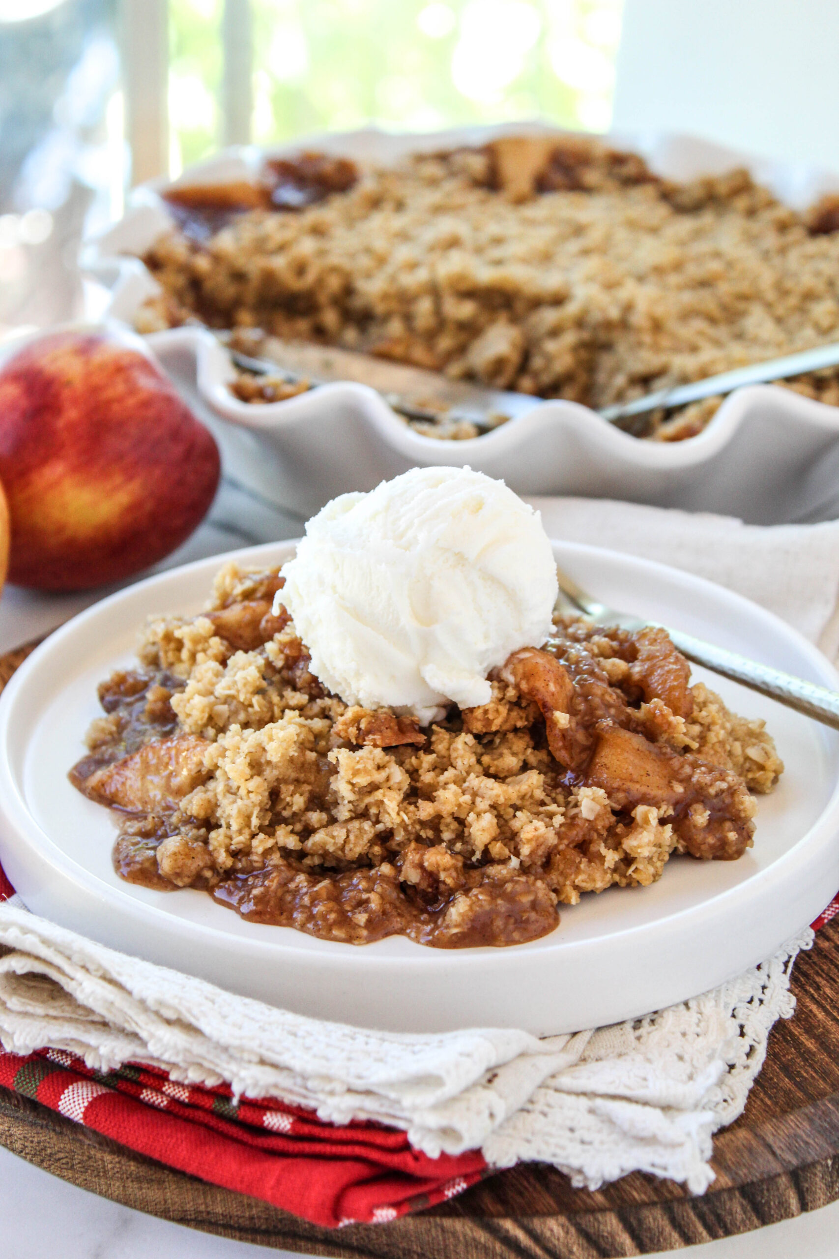 Easy homemade apple crisp with a golden oat topping