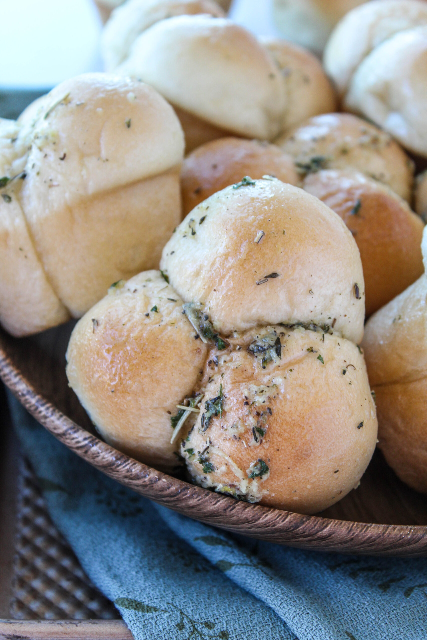Cloverleaf Dinner Rolls