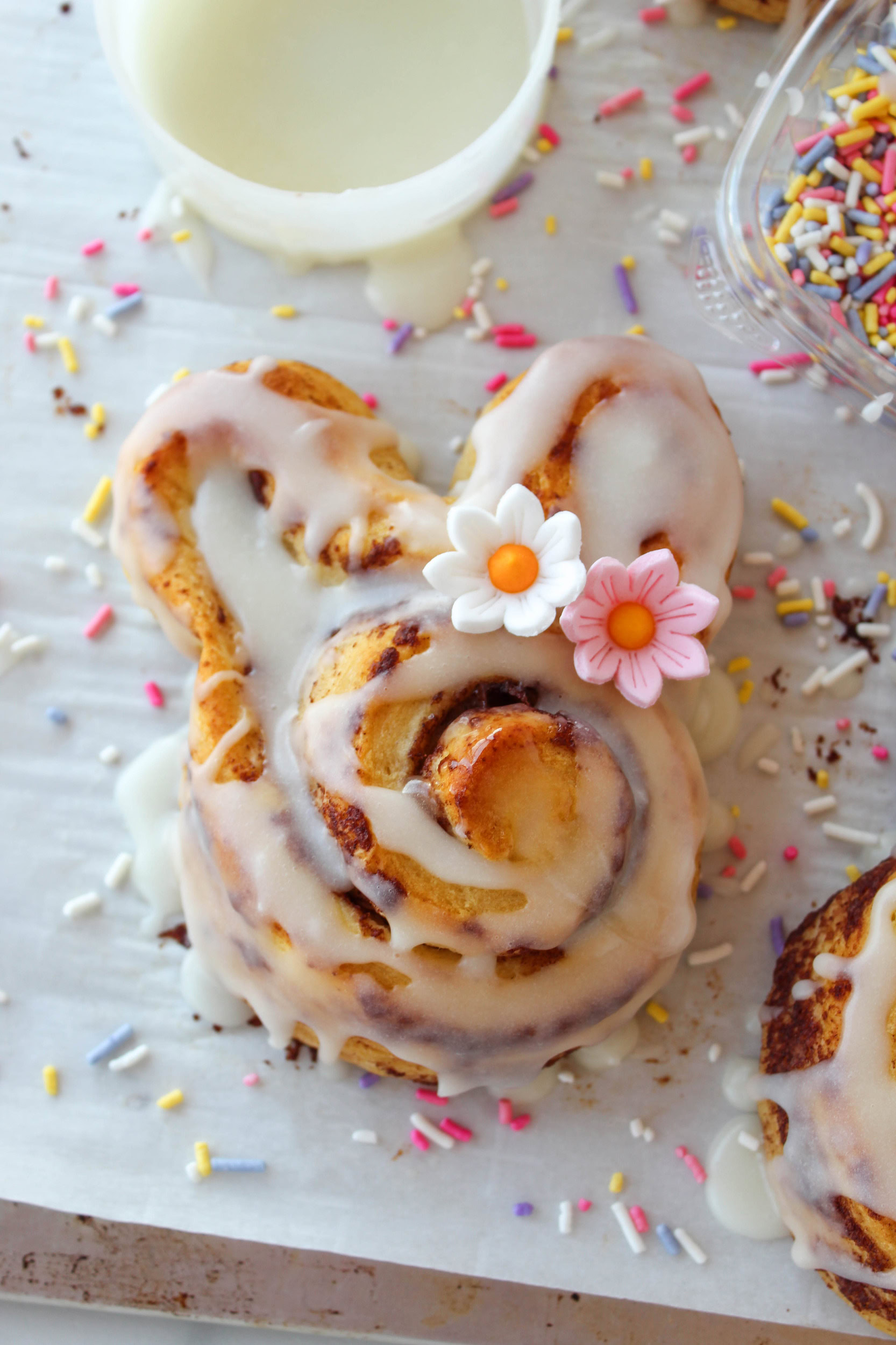 Easter Bunny Cinnamon Rolls
