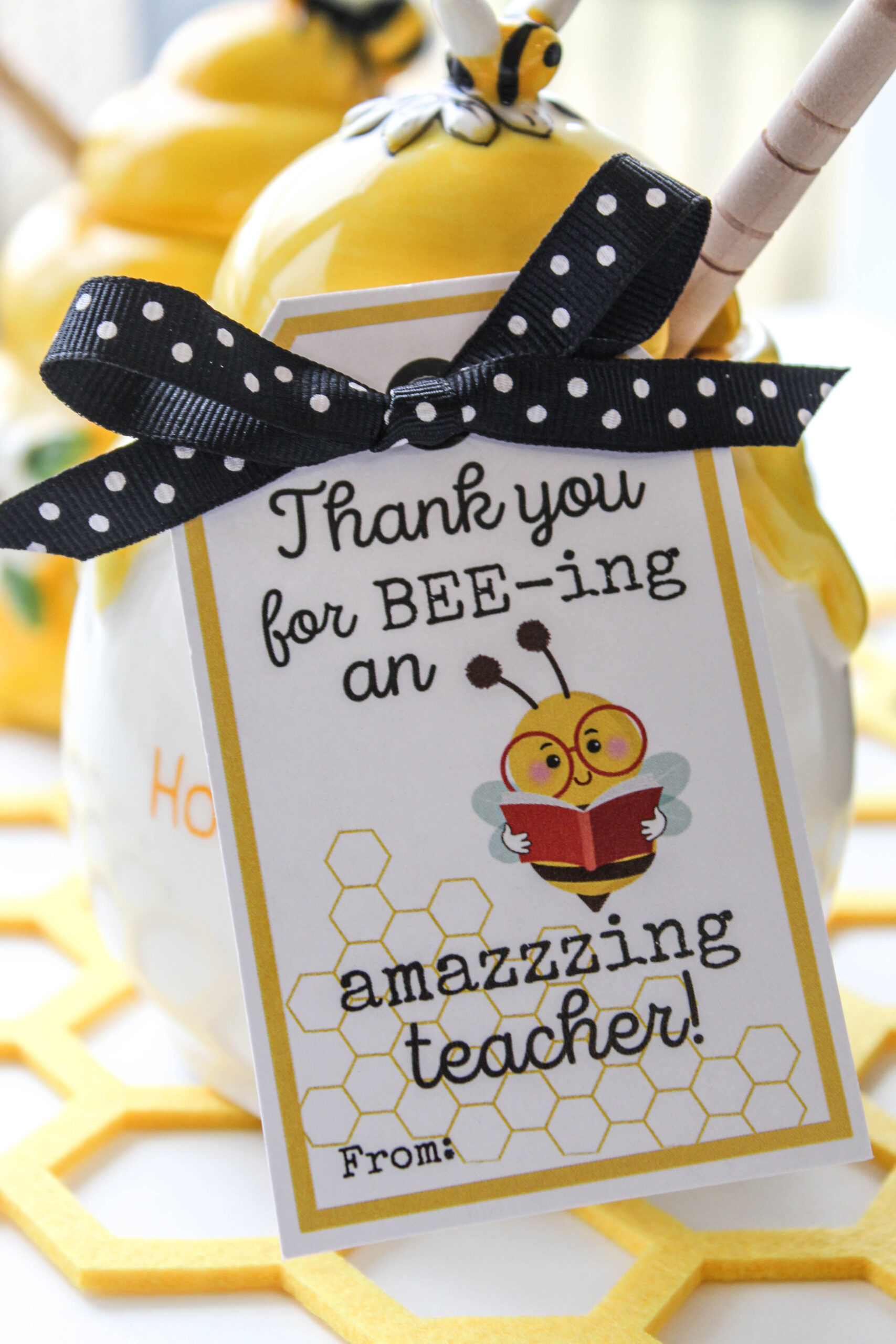 Thank You for Bee-ing an Amazing Teacher Free Printable Gift Tags