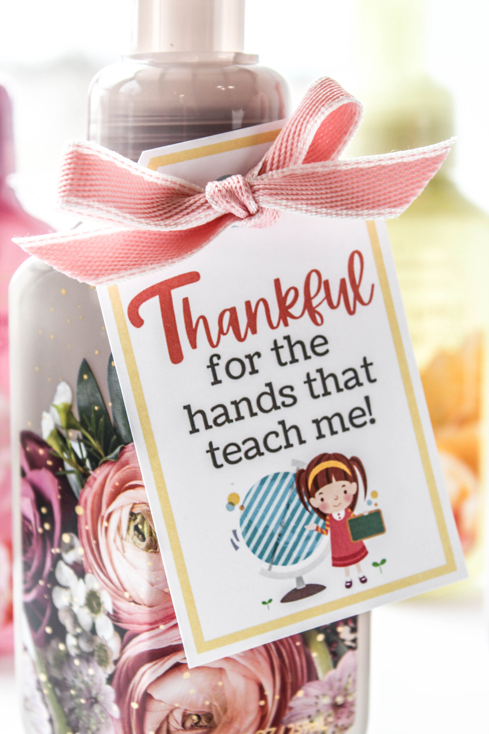 Teacher gift tag printable with colorful hands and a message of thanks