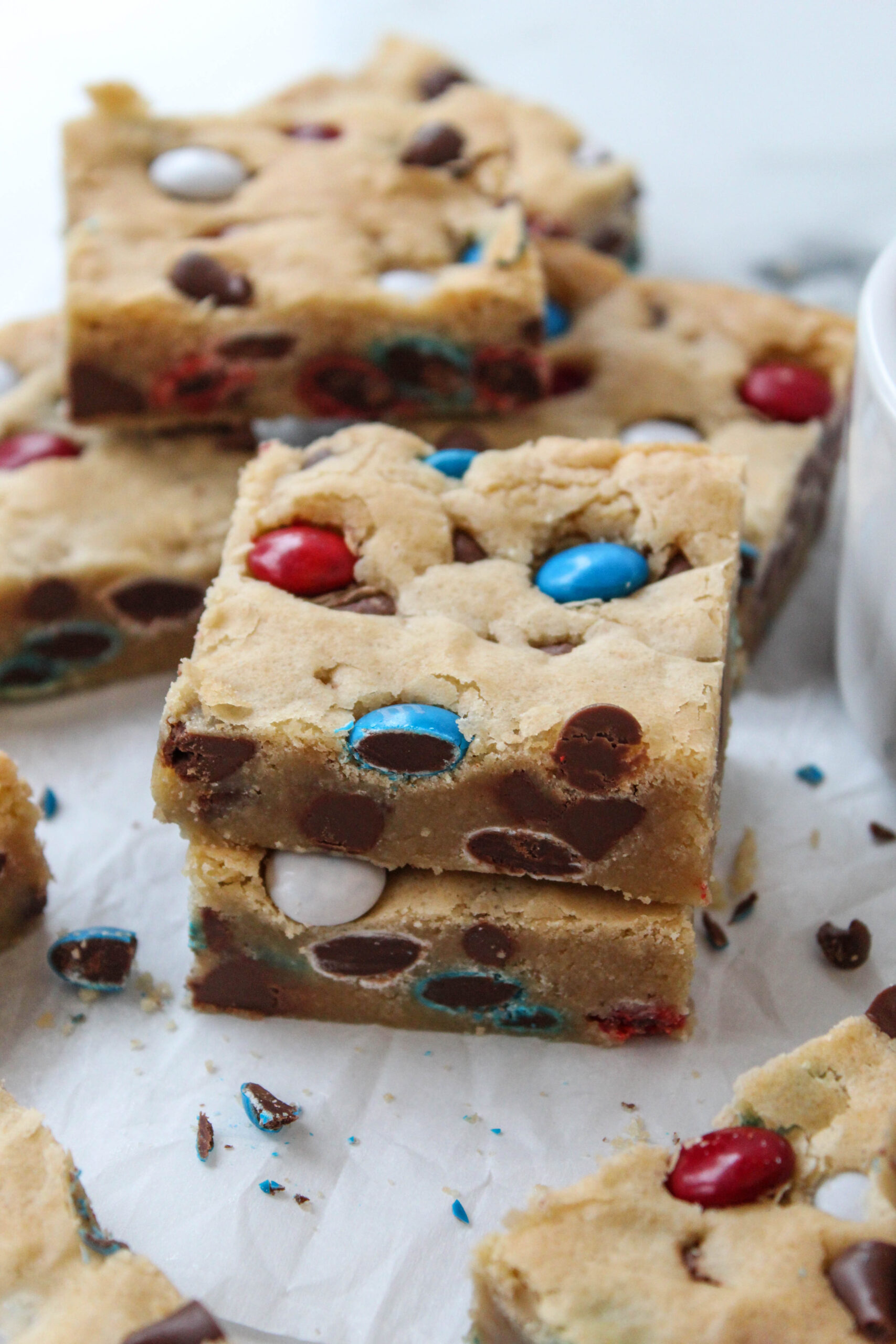 4th of July M&M Cookie Bar Recipe