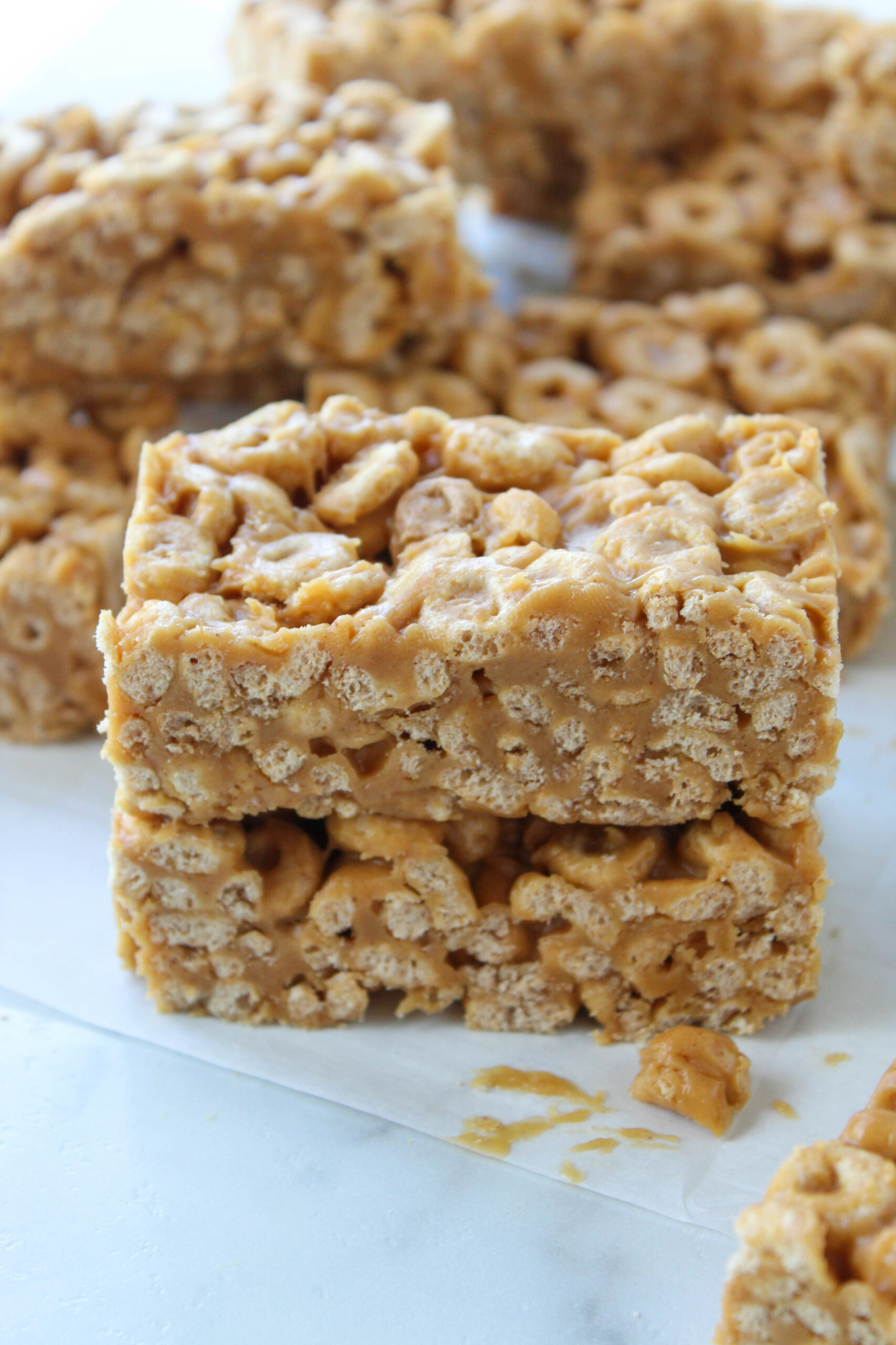 Close-up of chewy peanut butter Cheerio bar texture