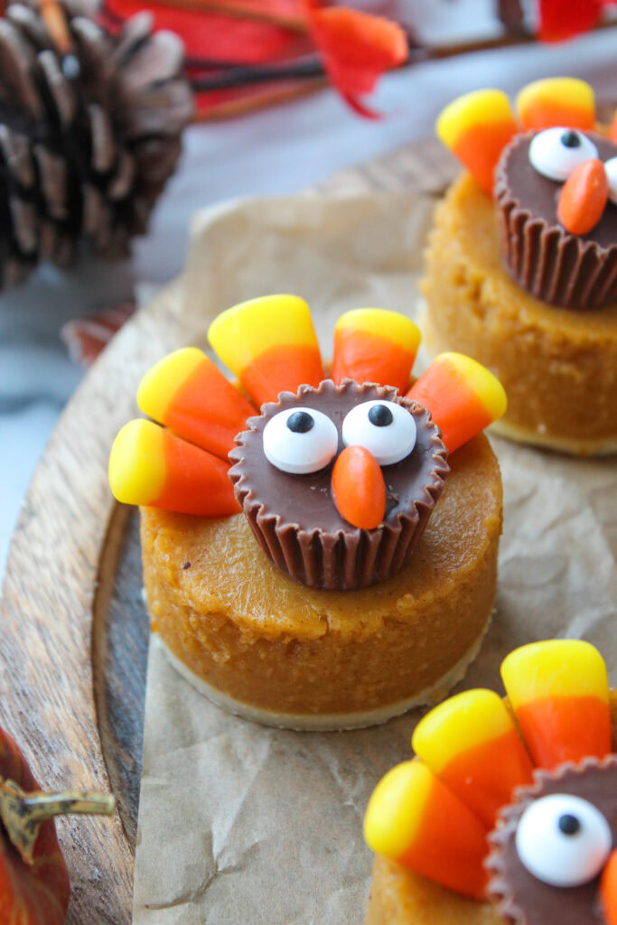 10 Cute Thanksgiving Turkey Candy Treats
