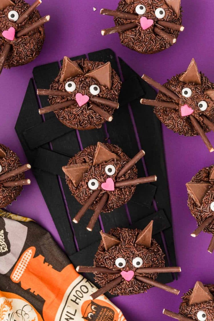 25 Cute Halloween Cupcakes