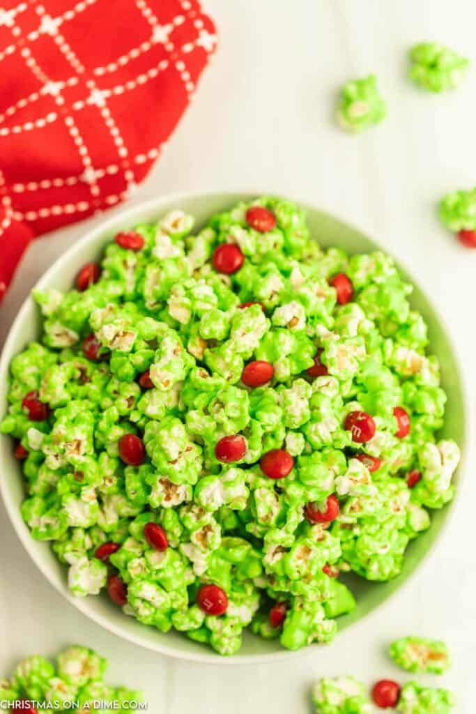 Grinch popcorn snack mix for holiday movie night