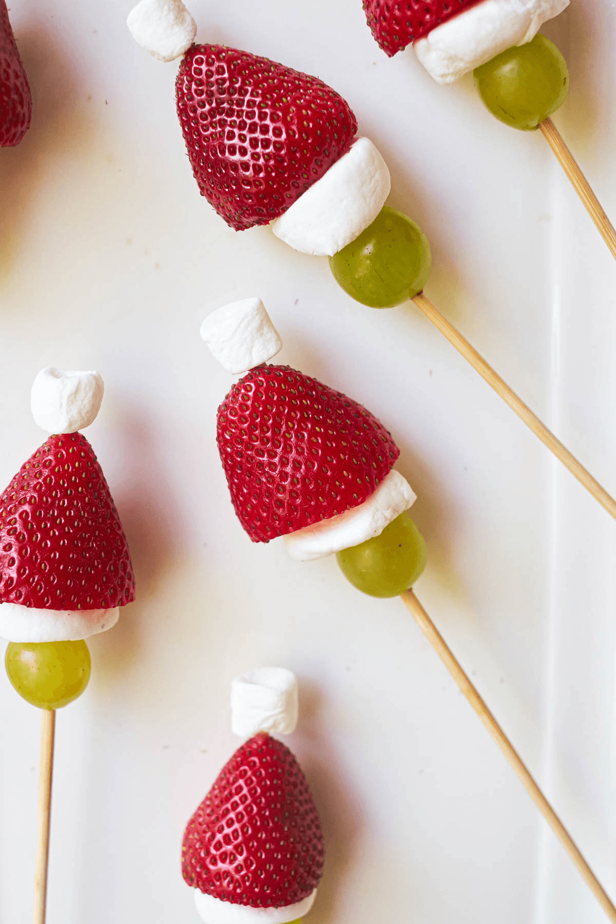 Easy Grinch snack recipe for classroom parties