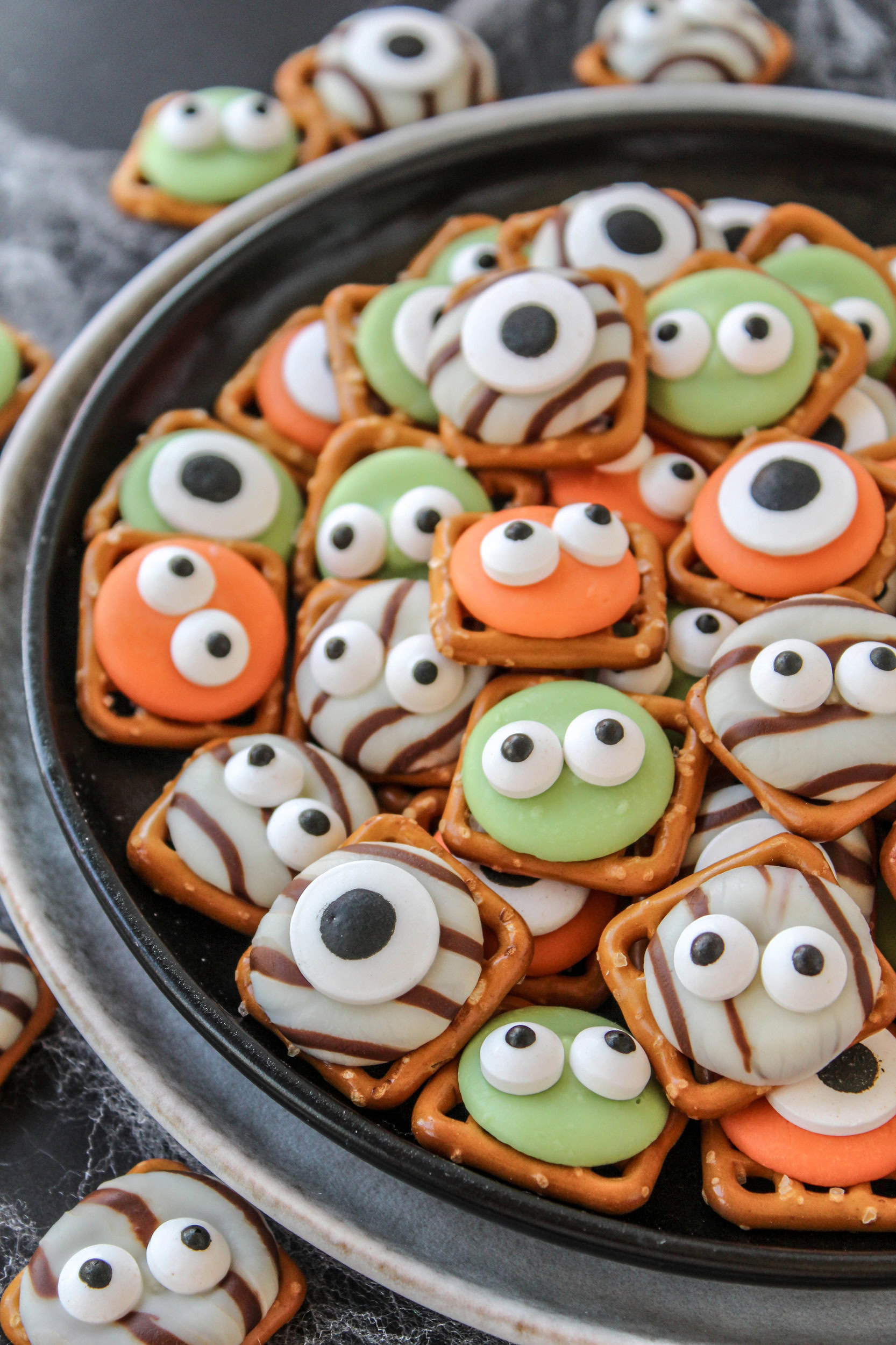 Monster Eye Pretzel Bites