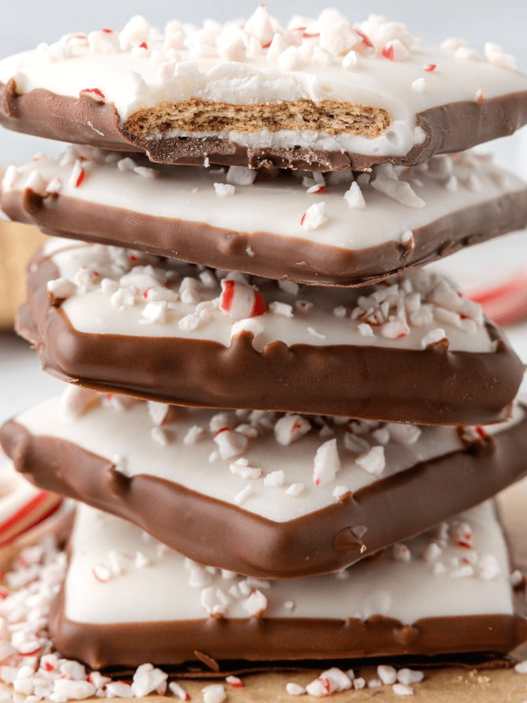 Peppermint Bark Graham Crackers