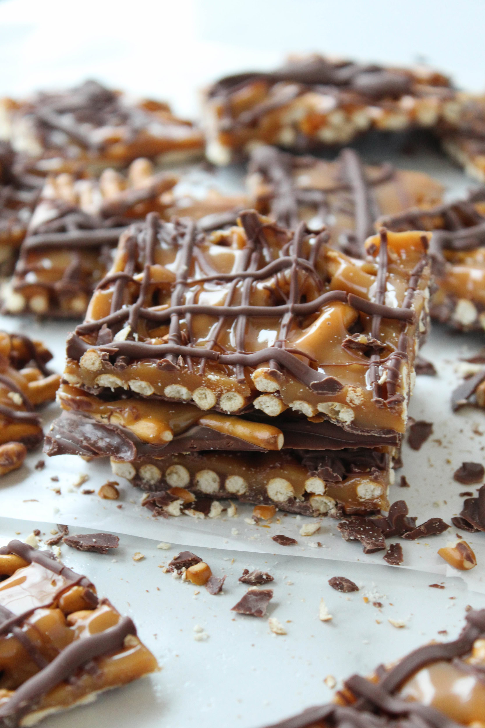 dessert bark made with pretzels, chocolate, and salted caramel topping