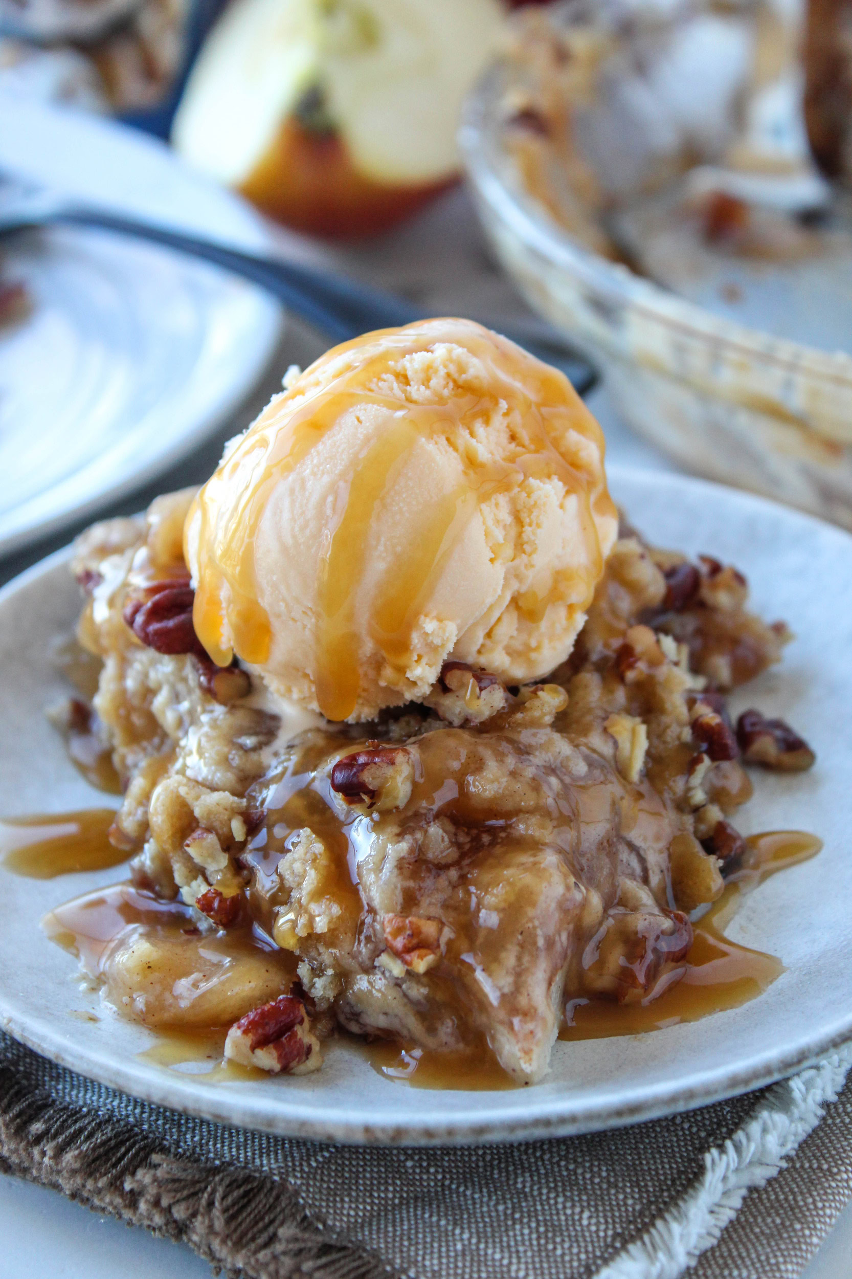Cinnamon Roll Apple Pie Recipe