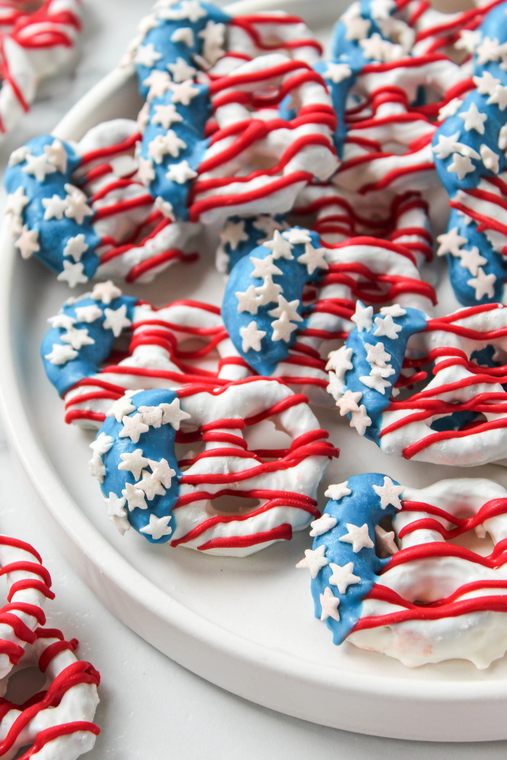 chocolate-covered pretzels decorated like the American flag for Independence Day