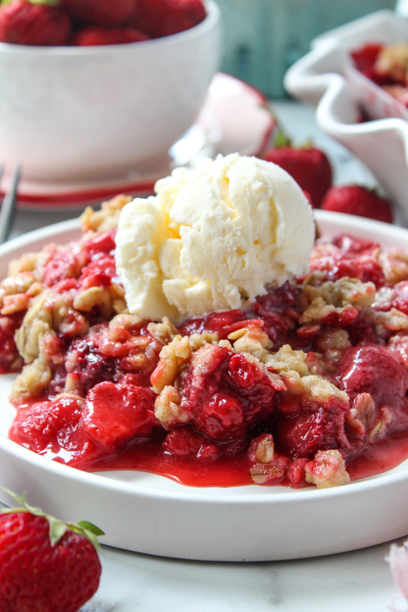 Strawberry crisp with oat topping