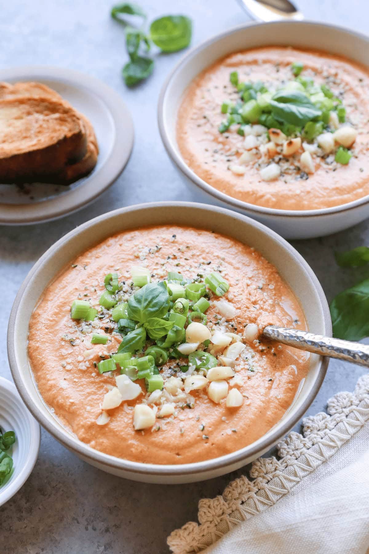20 of the Best Vegetarian Crock Pot Soup Recipes (Easy & Comforting!)