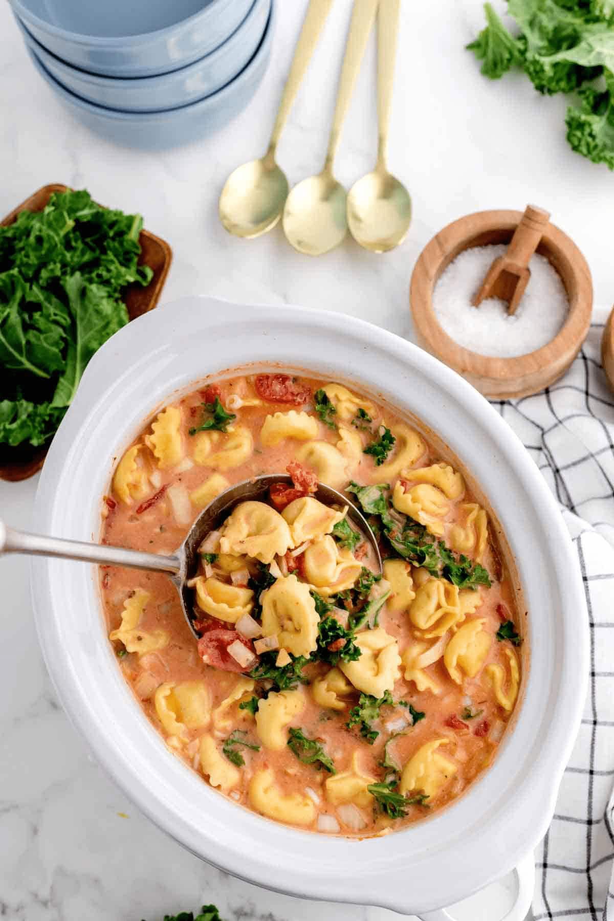 20 of the Best Vegetarian Crock Pot Soup Recipes (Easy & Comforting!)