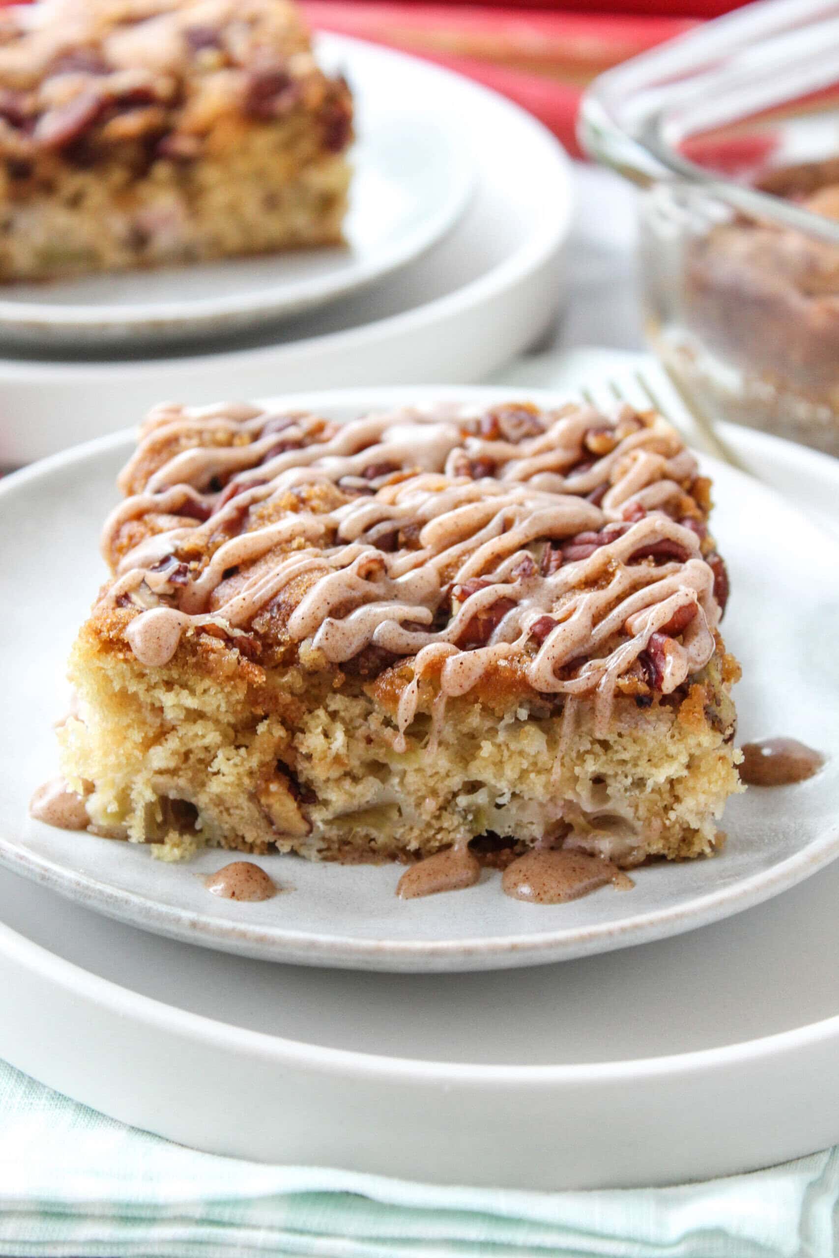 Rhubarb Cake with Cinnamon Icing