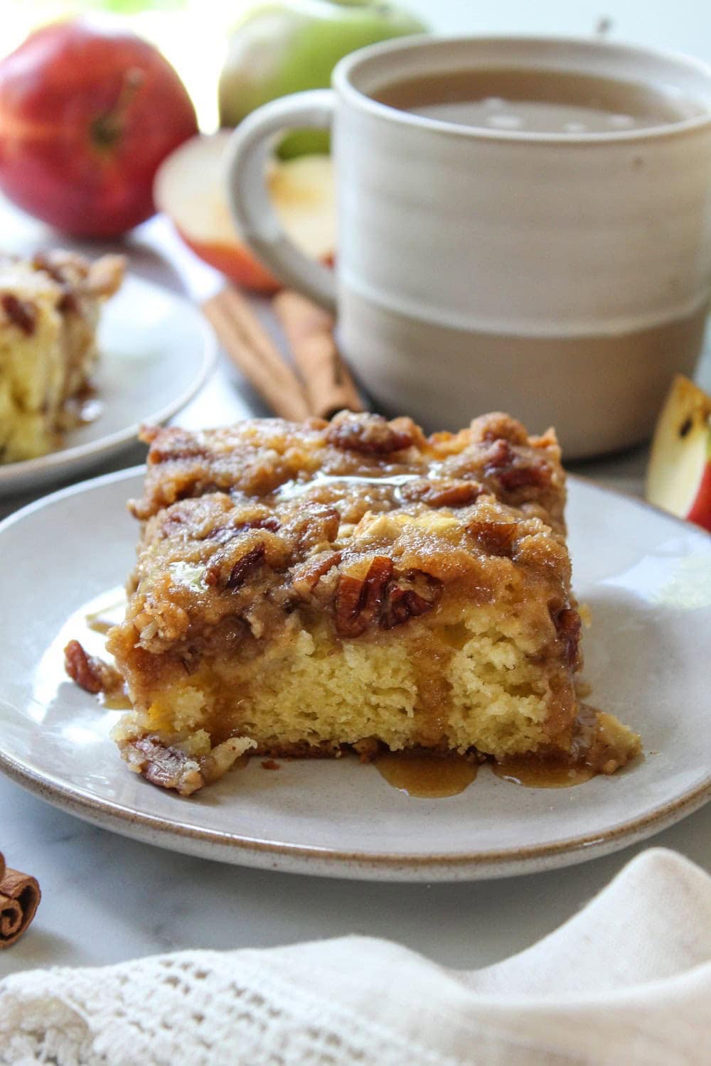 Apple Crisp Coffee Cake